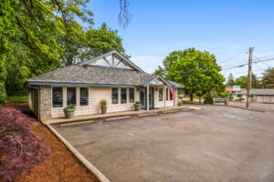 22 web or mls 3265 liberty rd s 22