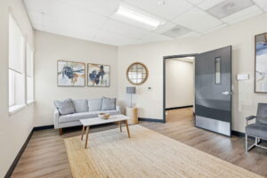 11 web or mls 1220 Liberty St NE