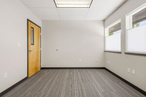 33 web or mls 1220 Liberty St NE