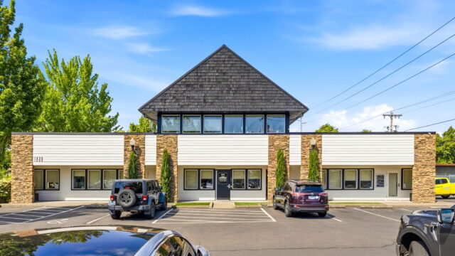 4 web or mls 1220 Liberty St NE