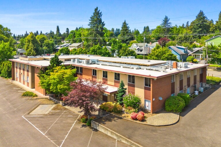 20 web or mls 1730 commercial st se 20