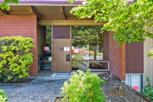 5 web or mls 1730 commercial st se 5