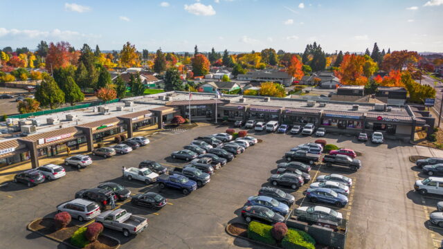 9 web or mls 3072 Lancaster Dr NE