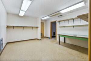 24 web or mls 820 Jefferson St NE