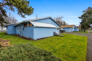 11 web or mls Apt Photos