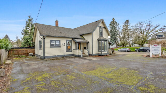 2 web or mls 830 Saginaw St S