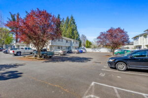 20 web or mls Warren St S