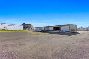 27 web or mls 3010 Industrial Way NE