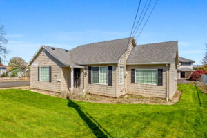 4 web or mls Warren St S