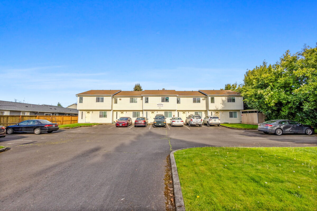 55 web or mls Warren St S