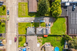 11 web or mls 224 Stark St N Drone