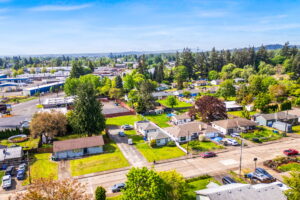 13 web or mls 224 Stark St N Drone
