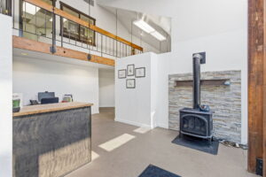 17 web or mls 1985 Liberty St NE