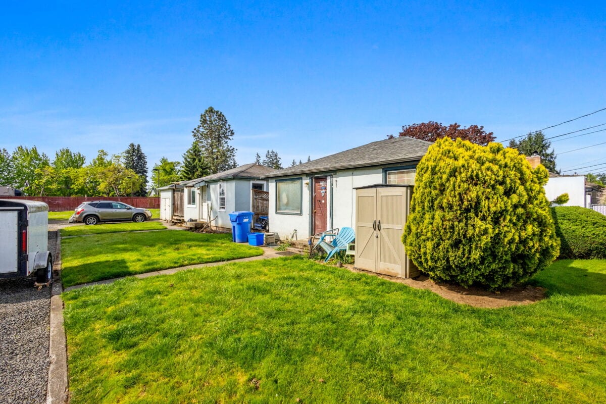 2 web or mls 224 Stark St N