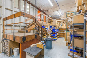 25 web or mls 1985 Liberty St NE