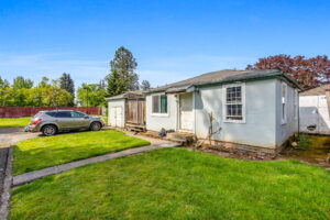 4 web or mls 224 Stark St N