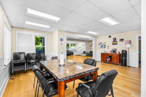 33 web or mls 1800 State St33