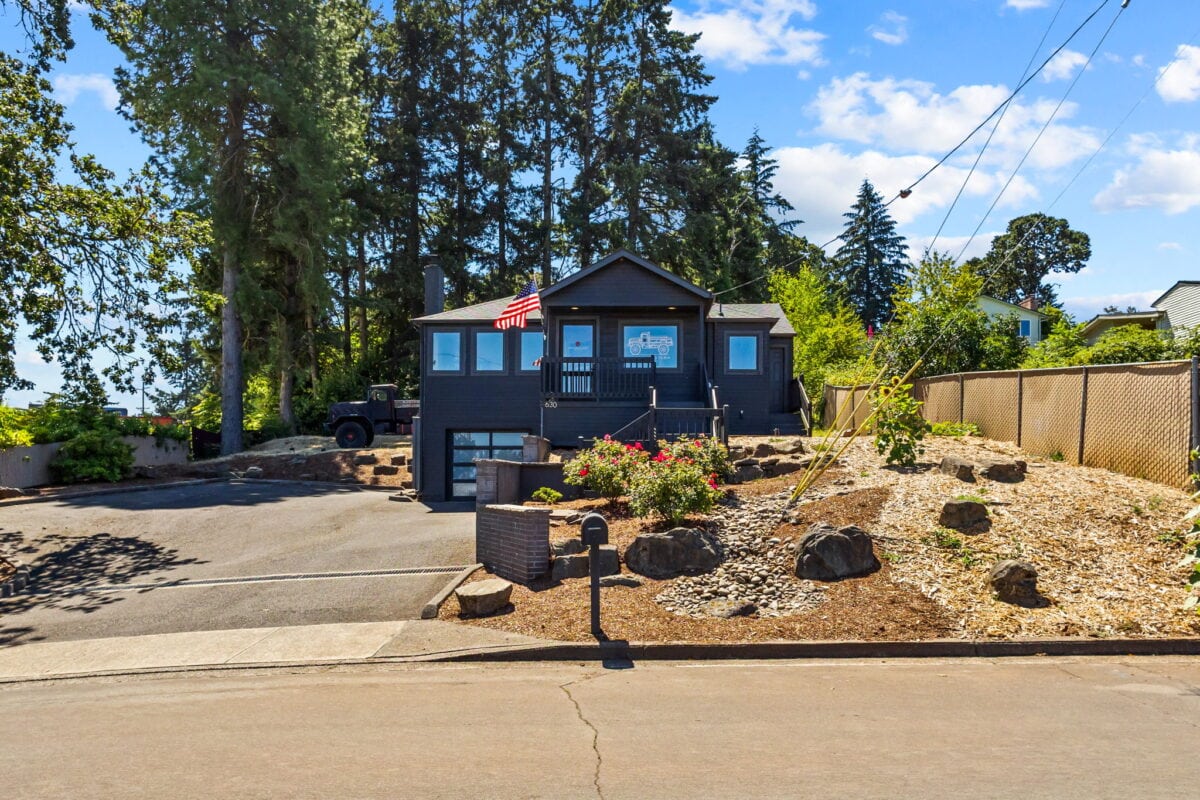 1 web or mls 630 Mary Ave2