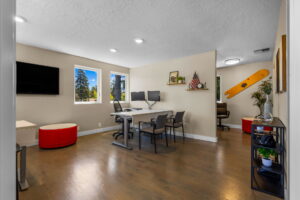 9 web or mls 630 Mary Ave9