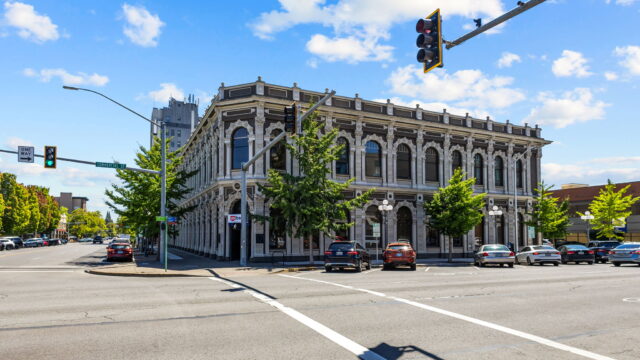 2 web or mls 302 State ST