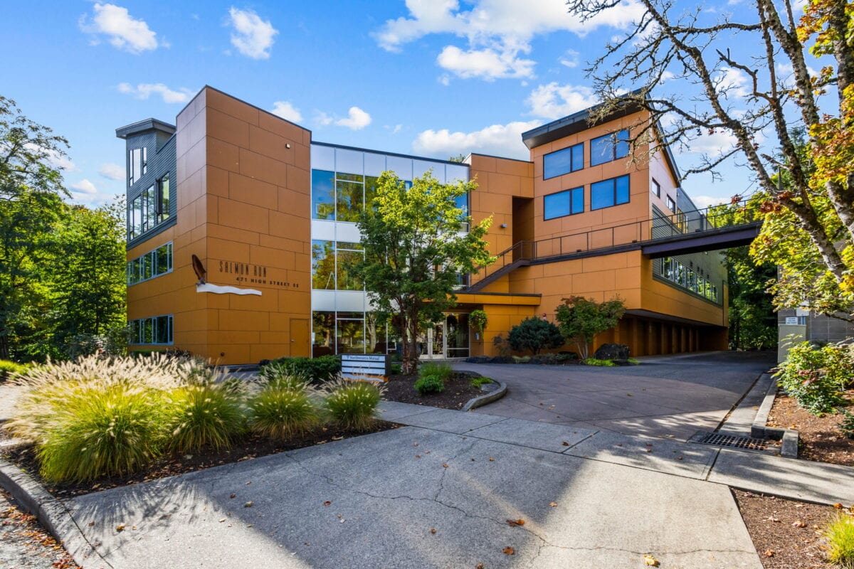 1 web or mls 471 High ST SE1